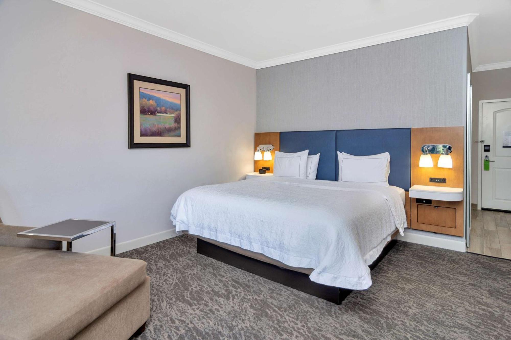 Hampton Inn & Suites Fort Worth-Fossil Creek Exterior photo
