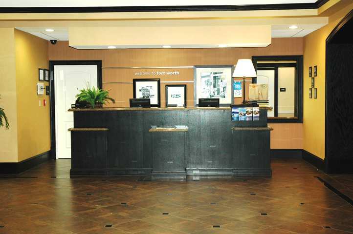 Hampton Inn & Suites Fort Worth-Fossil Creek Exterior photo